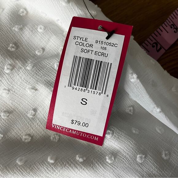 Vince Camuto V-Neck Swiss Dot blouse soft ecru - S - Picture 12 of 12